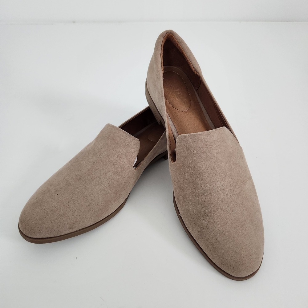Womens Tan Faux Suede Almond Toe Slip On Loafers Flats Size 8.5 NEW